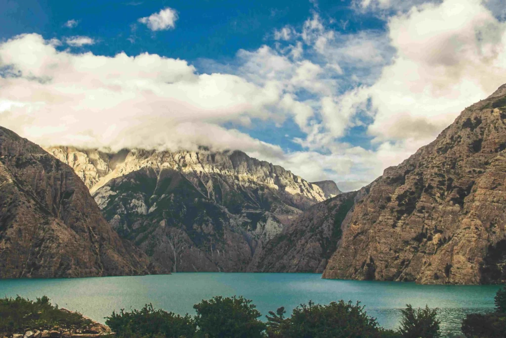 Phoksundo lake